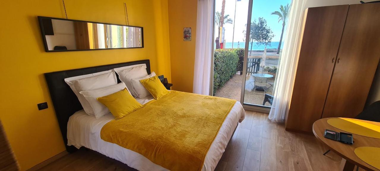 Studio De La Plage - Mer, Terrasse Et Garage Cagnes-sur-Mer Ngoại thất bức ảnh